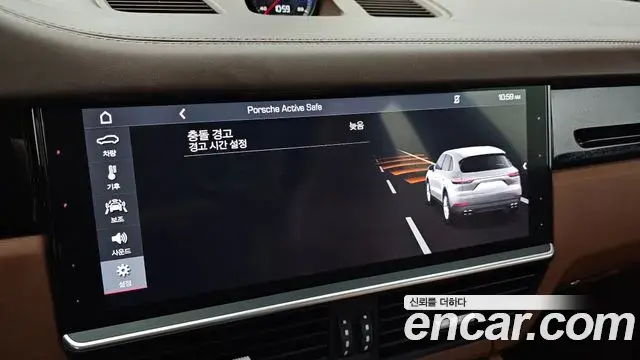 Porsche Cayenne 2019 — ფოტო 4/32