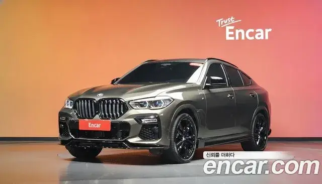 BMW X6 2021 — Фото 1/20