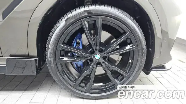 BMW X6 2021 — Photo 16/31