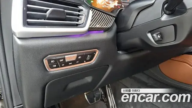 BMW X6 2021 — Photo 26/31