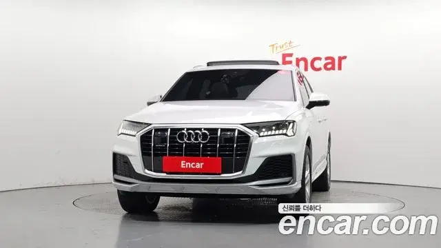 Audi Q7 2020 — Фото 3/20