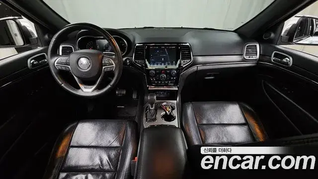 Jeep Grand Cherokee 2019 — Photo 25/31