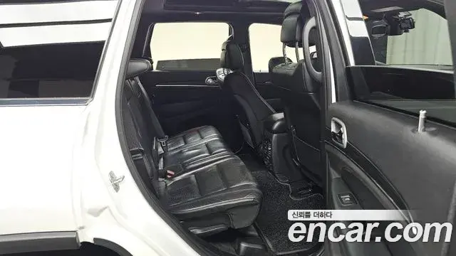 Jeep Grand Cherokee 2019 — Photo 5/31