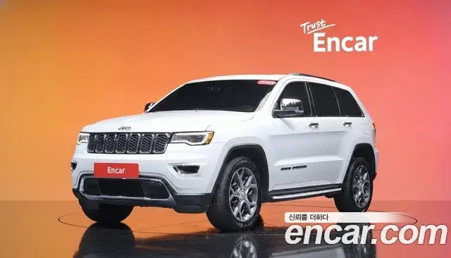 Jeep Grand Cherokee 2019 — Photo 13/31