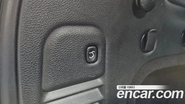 Jeep Grand Cherokee 2019 — Photo 29/31