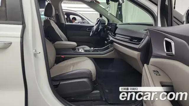 Kia Carnival 2024 — Şəkil 30/30