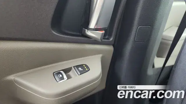 Kia Carnival 2024 — Şəkil 21/30