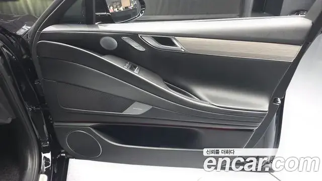 Genesis G80 2024 — ფოტო 18/33