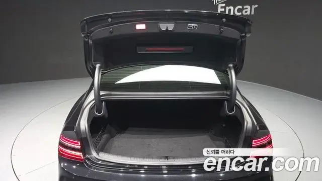 Genesis G80 2024 — ფოტო 13/33