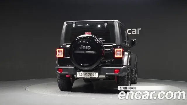 Jeep Wrangler 2020 — ფოტო 13/20
