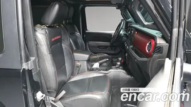 Jeep Wrangler 2020 — ფოტო 20/20