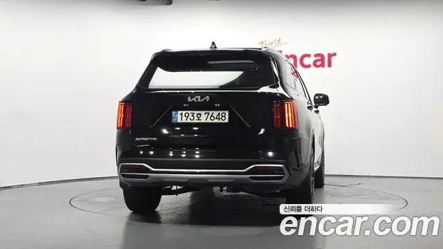 Kia Sorento 2022 — Фото 4/20