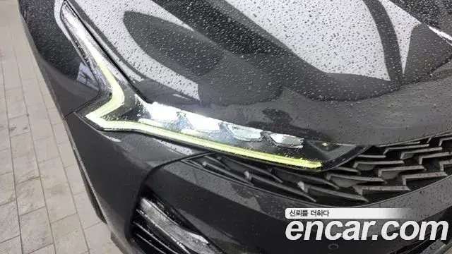 Kia K5 2021 — Şəkil 10/30