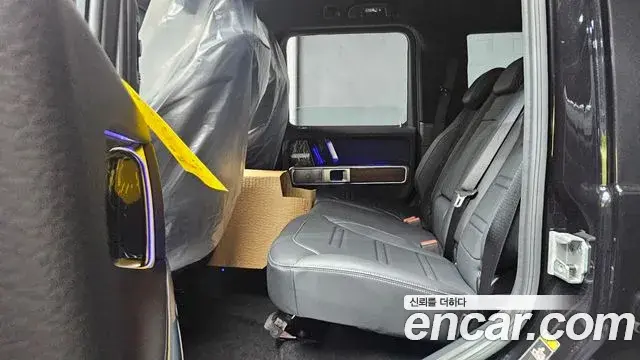 Mercedes-Benz G-Class 2026 — Photo 28/33