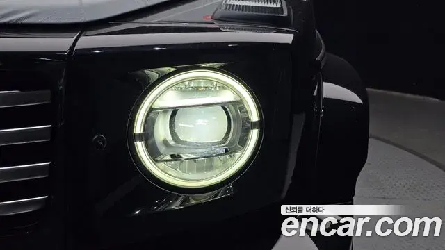 Mercedes-Benz G-Class 2026 — Photo 13/33