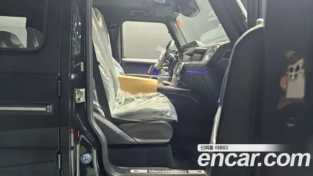 Mercedes-Benz G-Class 2026 — Photo 23/33