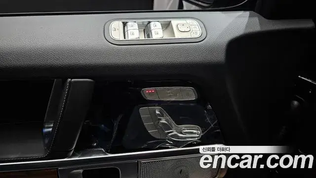 Mercedes-Benz G-Class 2026 — Photo 3/33