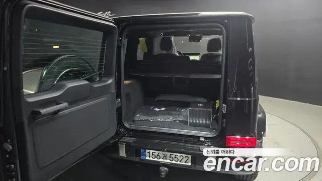 Mercedes-Benz G-Class 2026 — Photo 19/33