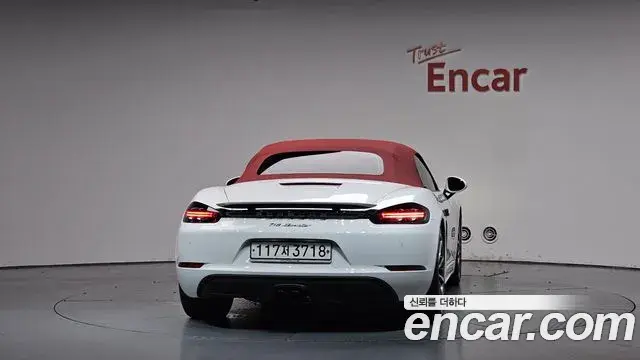 Porsche 718 Boxster 2019 — Şəkil 25/33