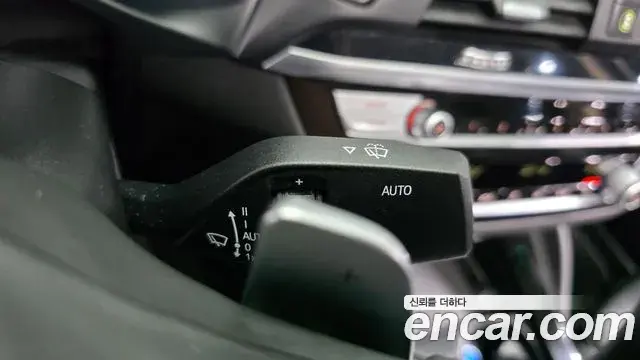 BMW X4 2020 — Şəkil 8/33