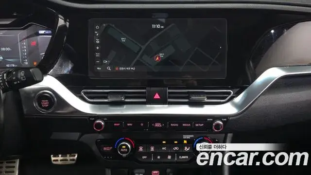 Kia Niro 2019 — Фото 14/20