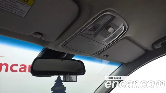 Kia Niro 2019 — ფოტო 20/30