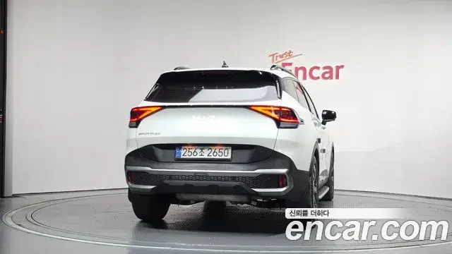 Kia Sportage 2022 — Şəkil 19/33