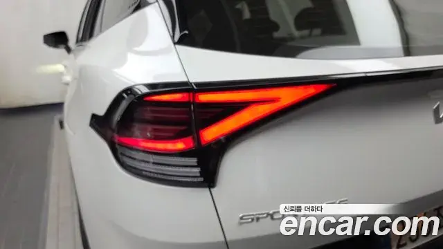 Kia Sportage 2022 — Şəkil 13/33