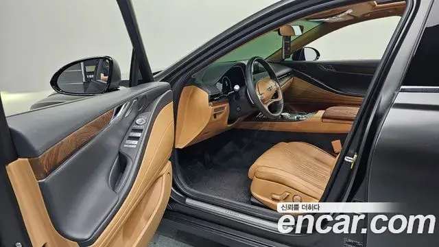 Genesis G80 2023 — Photo 22/30