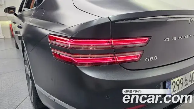 Genesis G80 2023 — Photo 21/30