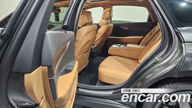 Genesis G80 2023 — Photo 2/30