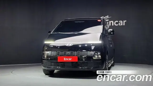 Hyundai Staria 2026 — Şəkil 8/20