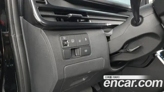Hyundai Staria 2026 — Şəkil 19/20