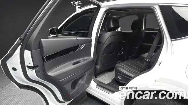 Genesis GV80 2025 — Photo 23/34