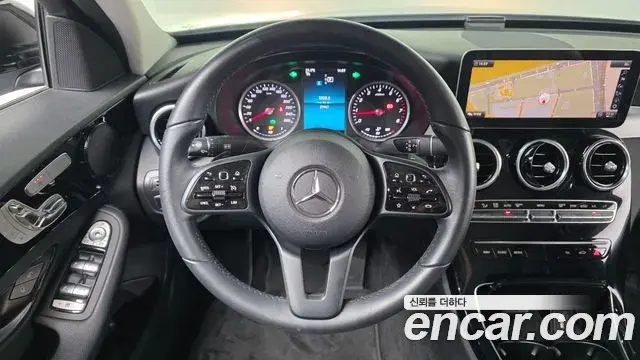 Mercedes-Benz C-Class 2019 — Şəkil 23/31
