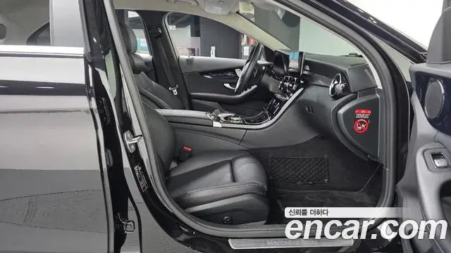 Mercedes-Benz C-Class 2019 — Şəkil 6/31