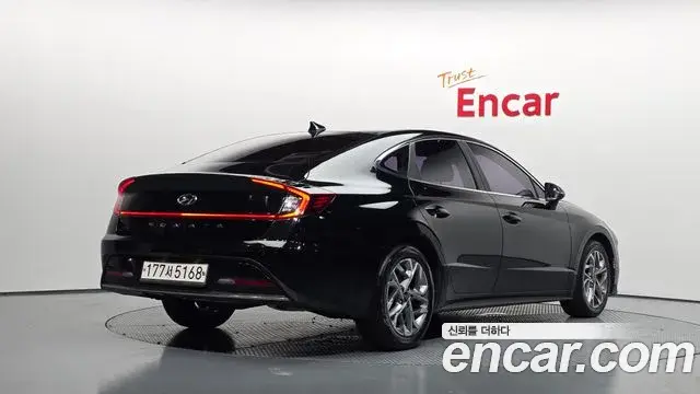 Hyundai Sonata 2019 — Фото 2/20