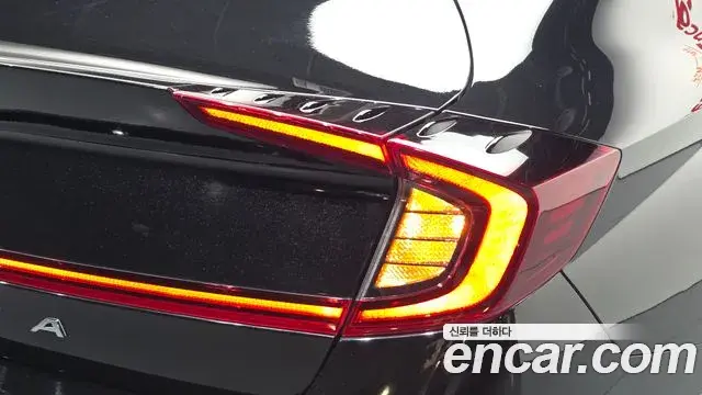 Hyundai Sonata Hybrid 2019 — Şəkil 26/33