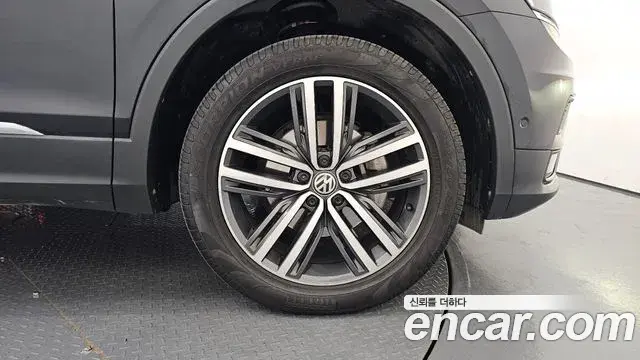 Volkswagen Tiguan Allspace 2020 — Şəkil 31/31