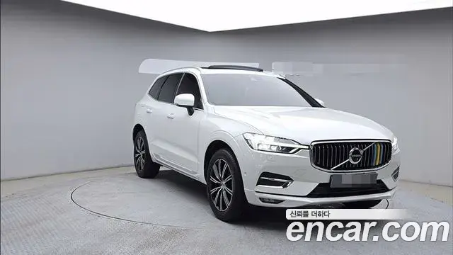 Volvo XC60 2019 — Photo 20/20