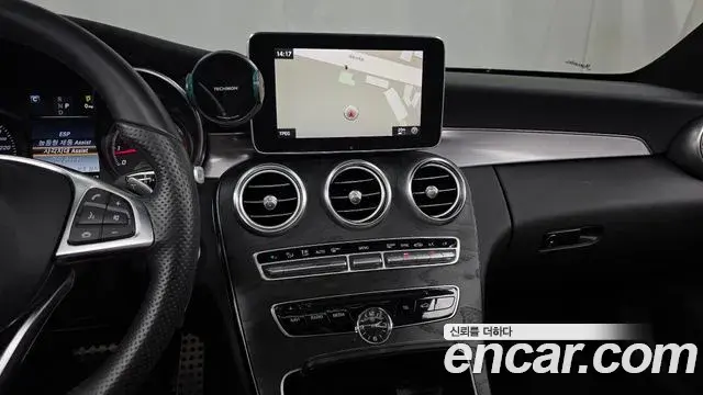 Mercedes-Benz C-Class 2018 — Şəkil 23/33