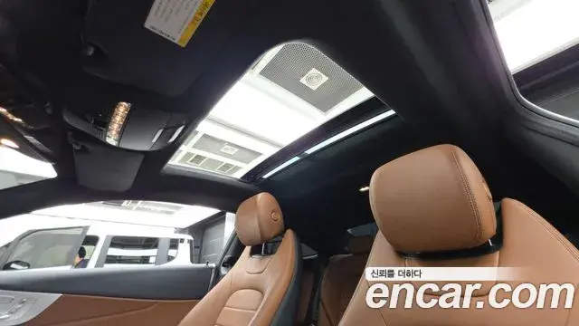 Mercedes-Benz C-Class 2018 — Şəkil 7/33