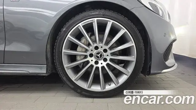 Mercedes-Benz C-Class 2018 — Şəkil 3/33