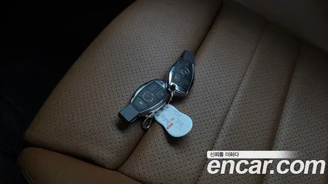 Mercedes-Benz C-Class 2018 — Şəkil 4/33