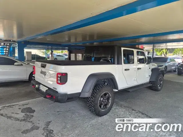 Jeep Gladiator 2022 — ფოტო 6/10
