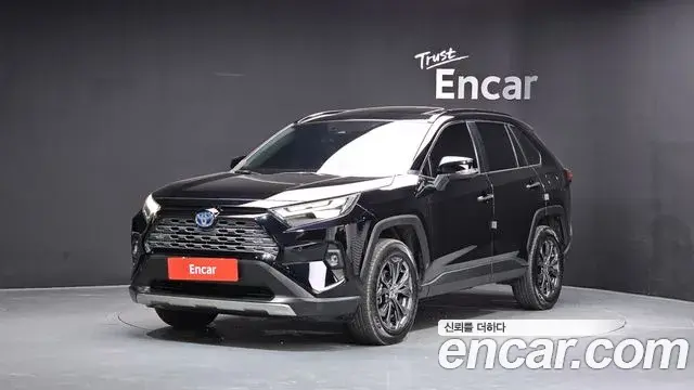 Toyota RAV4 2023 — Şəkil 32/34