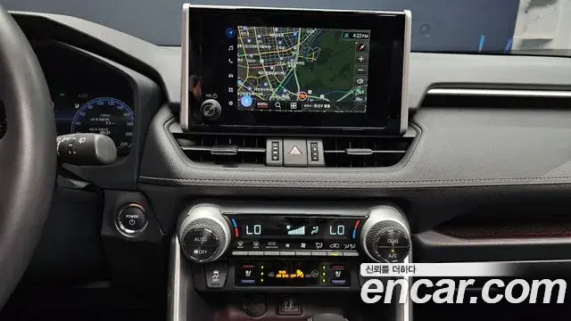 Toyota RAV4 2023 — Şəkil 8/34