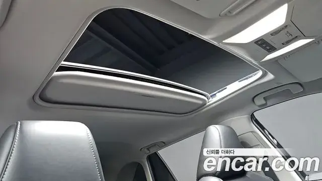 Toyota RAV4 2023 — Şəkil 6/34