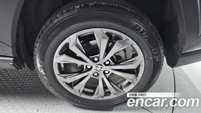 Toyota RAV4 2023 — Şəkil 2/34