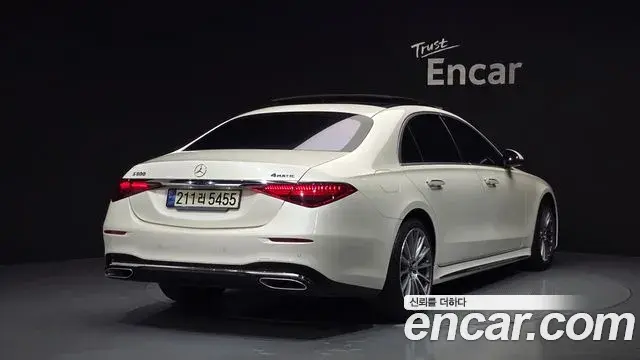 Mercedes-Benz S-Class 2021 — Photo 8/20